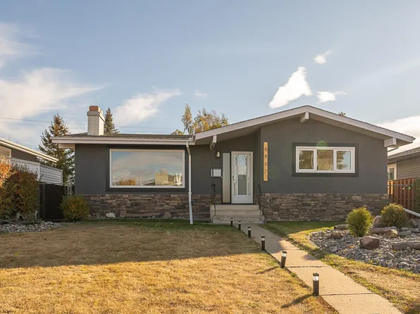 6807 98a Ave NW, Edmonton, AB T6A 0B9