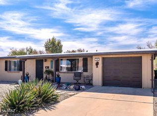 108 E El Limon, Green Valley, AZ 85614