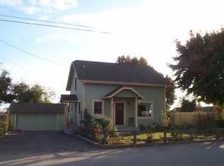 8 Dick Phelps Rd, Watsonville, CA 95076