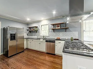 1823 Marilon Dr — Photo 2