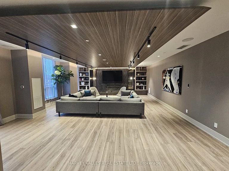 286 Main St #2605 — Photo 15