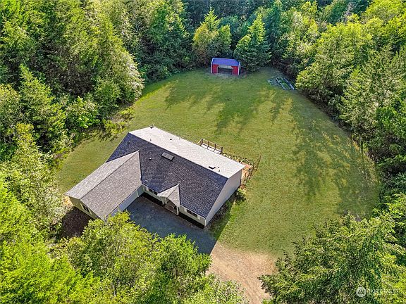 2nd image of 1305 E Alta Drive