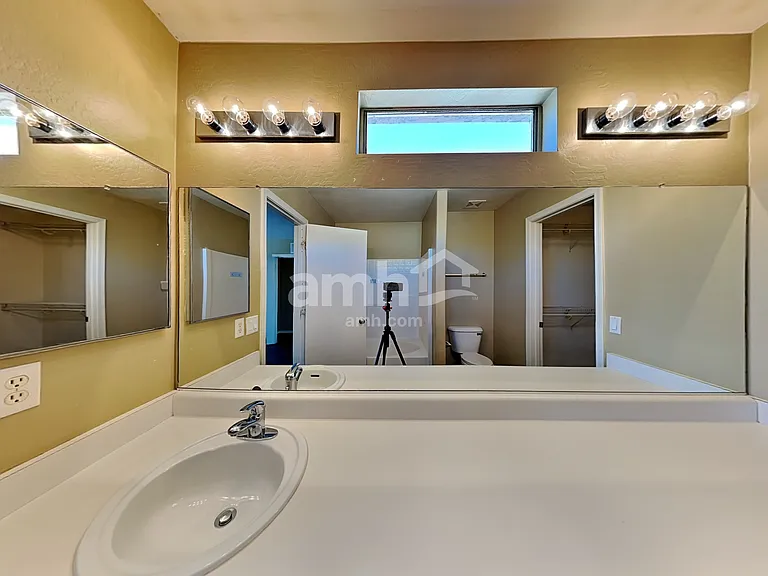 21843 W Cocopah St — Photo 10