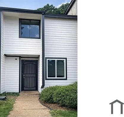 6012 Regent Mnr — Photo 1