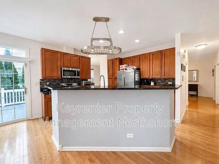 3148 Concord Ln — Photo 6
