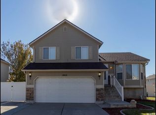 1953 W Black Angus Dr, Salt Lake City, UT 84116