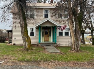 955 B St, Fossil, OR 97830