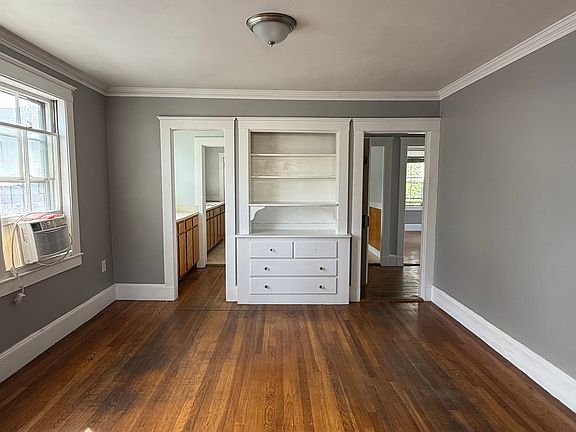 4th image of 23 Jonathan St #2