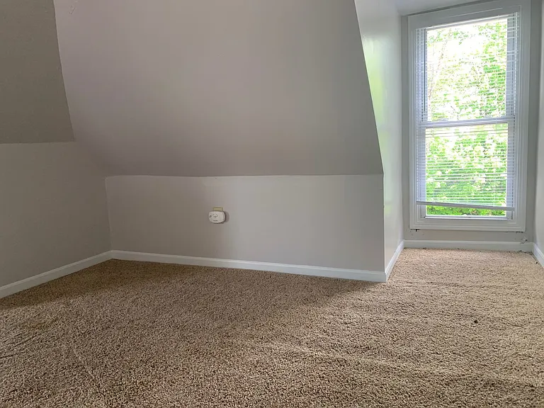 454 Pine St — Photo 10