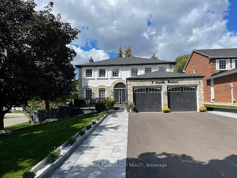 4 Lascelles Blvd #BSMT — Photo 1