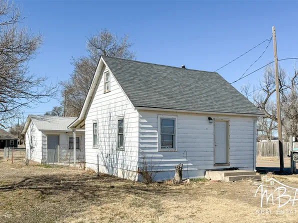 401 S Kansas St, Lakin, KS 67860