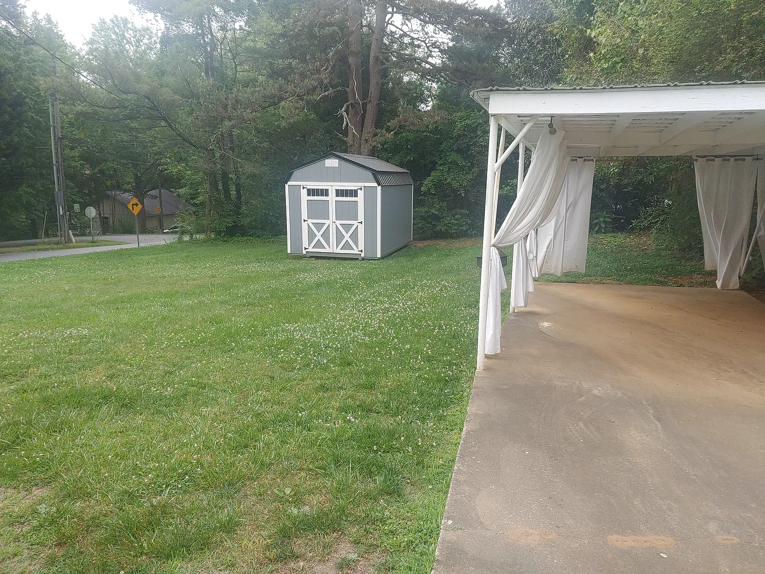 2 bed, 1.5 bath, 1113 sqft, $1,400 — Photo 3