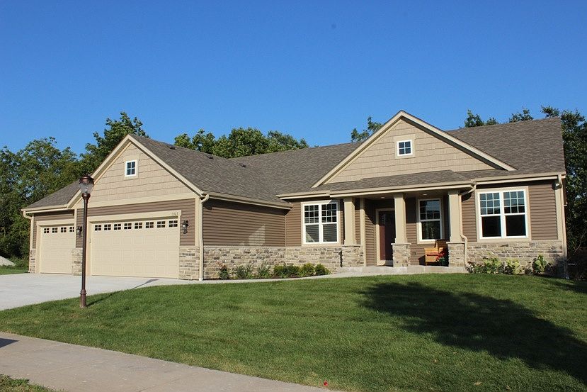 1st image of 1927 Coldwater Creek Dr