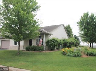 1142 Crystal Pl W, Chaska, MN 55318