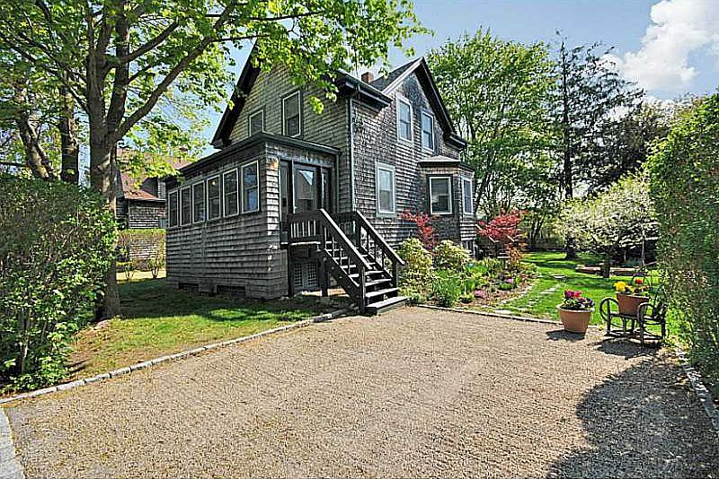 2nd image of 16 Lawn Ave
