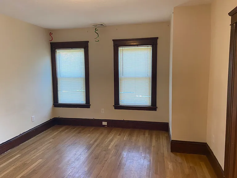2 Euclid Ave #1 — Photo 9