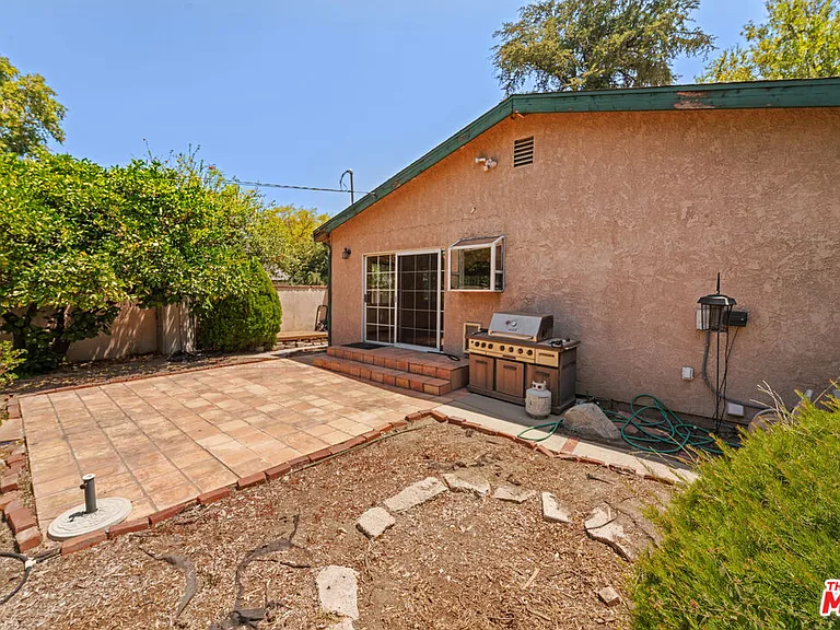6057 Morella Ave — Photo 27