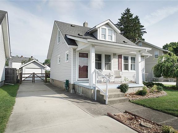 4th image of 1822 Greenwood Ave