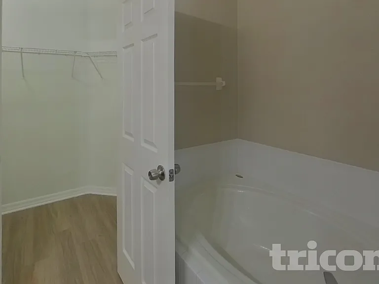 2143 Kaylas Ct — Photo 9