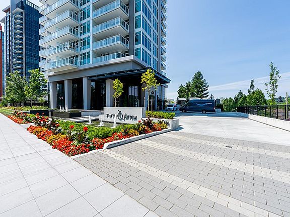 3rd image of 720 Farrow St #4302