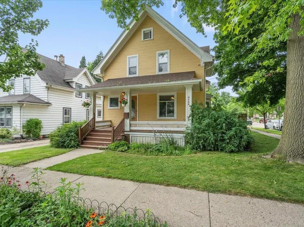 2146 Center Avenue, Madison, WI 53704