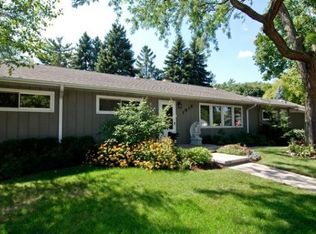 1015 E Thacker St, Des Plaines, IL 60016