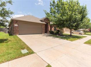 405 Angler Dr, Crowley, TX 76036