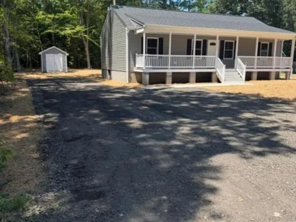 12388 Beech Trl, Gloucester, VA 23061