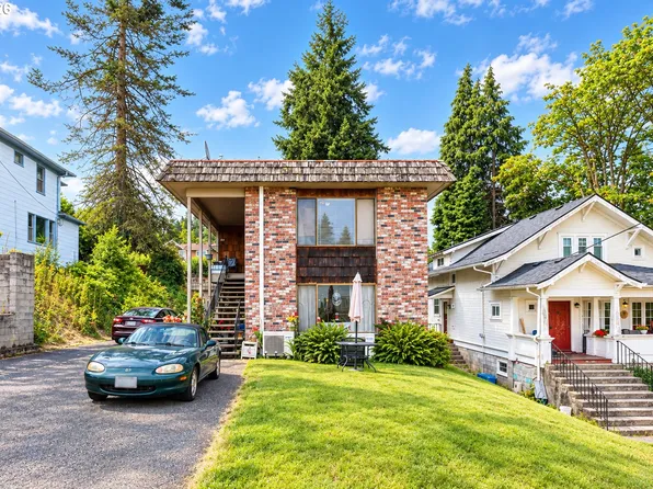 110 W C St, Rainier, OR 97048