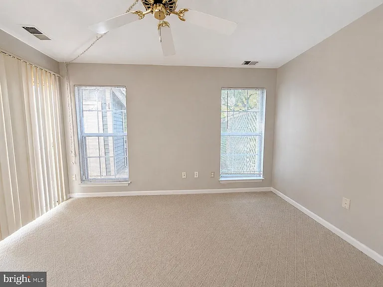 982 Yachtsman Way — Photo 11