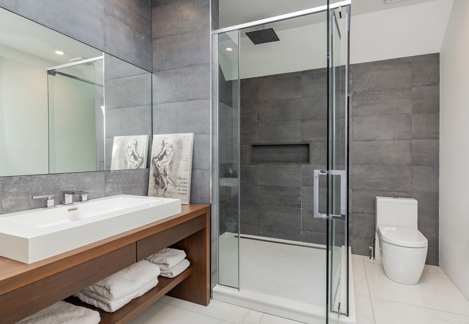  First Floor Guest Bathroom