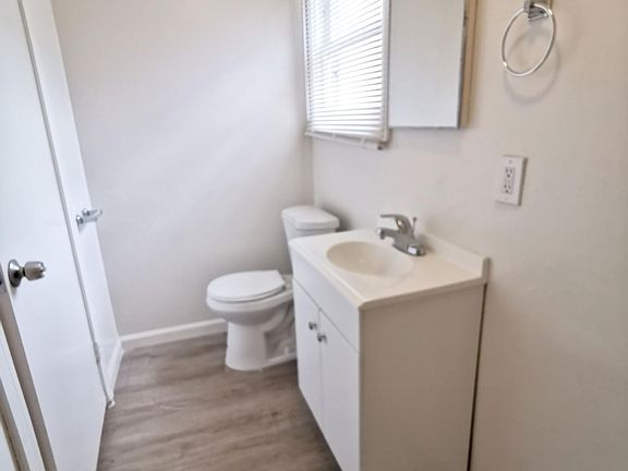 5th image of 1521 D Ave #1521