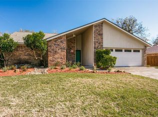 516 Daffodil St, Lake Jackson, TX 77566