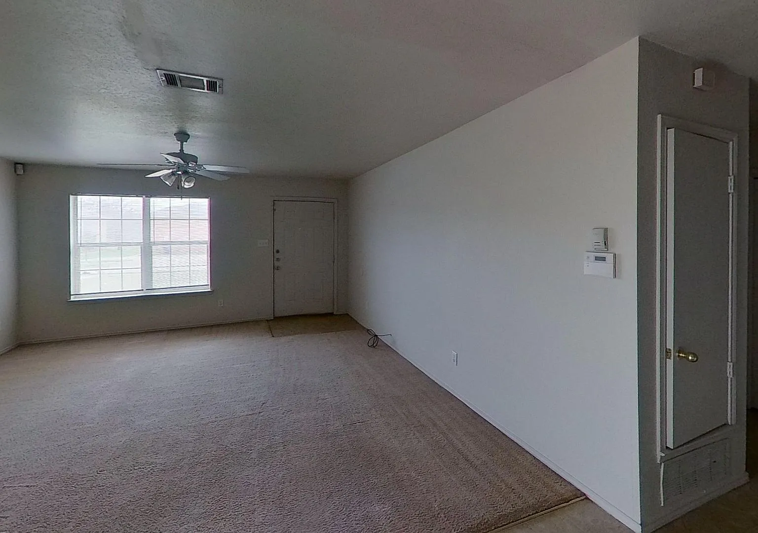 305 Creek — Photo 2