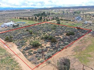 6771 Sundown Dr, Phelan, CA 92371