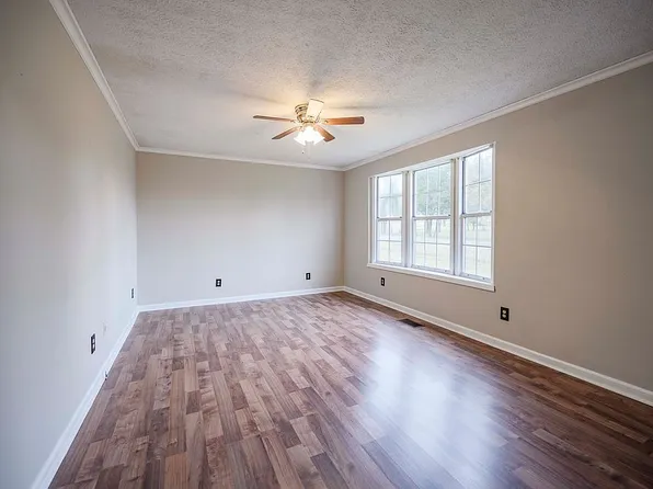 102 Gilbert Valley Rd, Lebanon, TN 37090