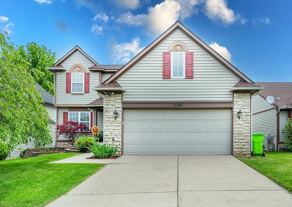1st image of 1585 Abigail Way