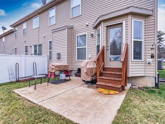 2nd image of 1451 Bodmin Ct