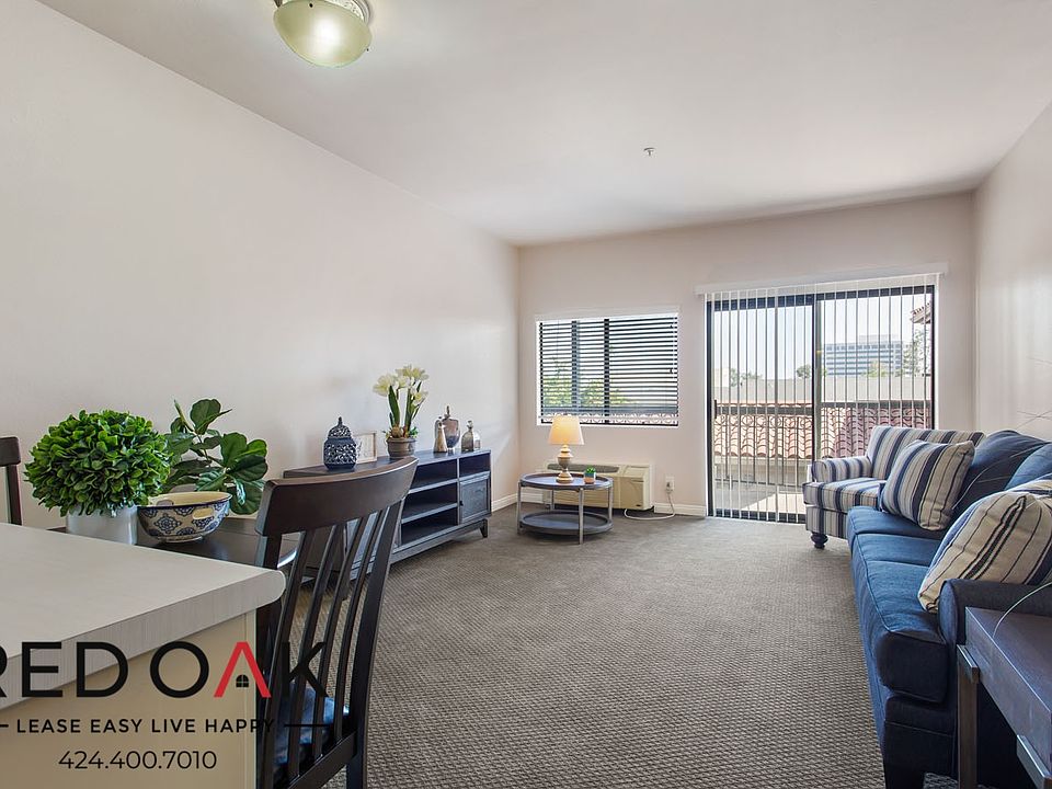 1st image of 539 N Mentor Ave #228