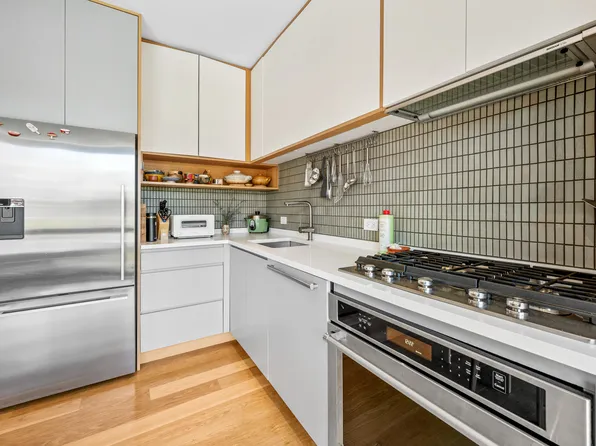 1702 Newkirk Avenue image 3 of 17