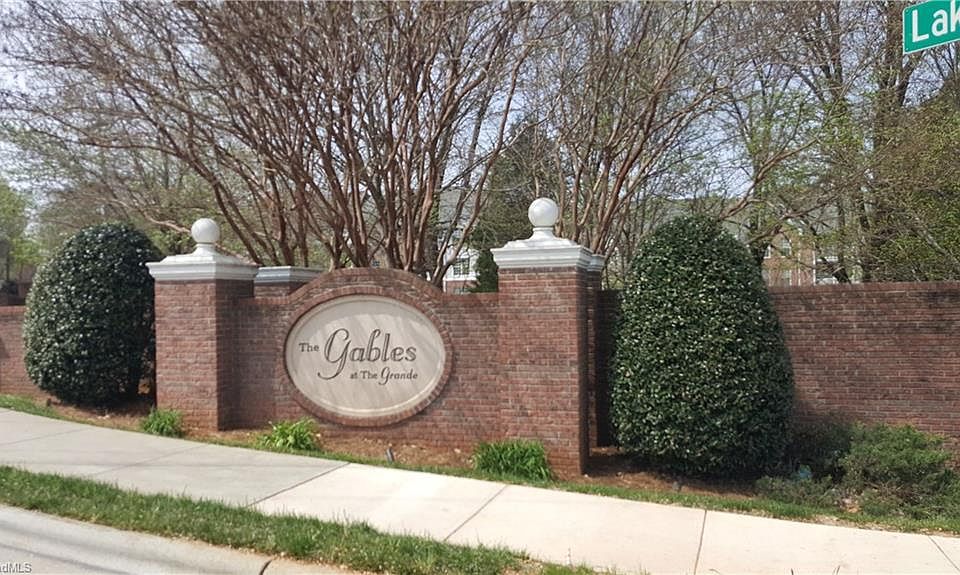 2nd image of 5009-2A Bass Chapel Rd