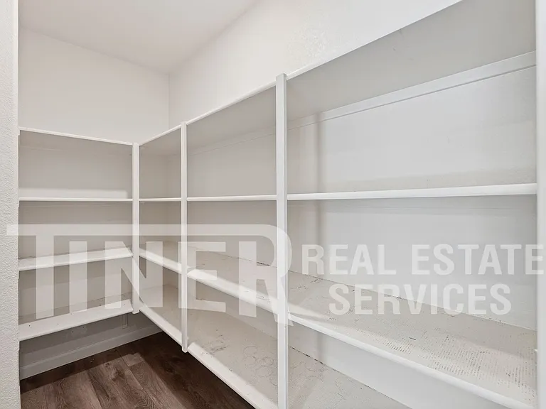 3027 Club Center Dr — Photo 10