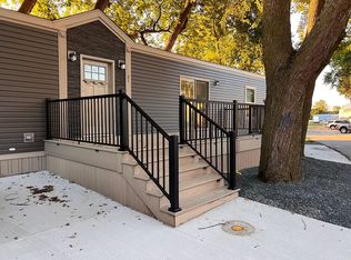 1500 S Shore Dr #21, Clear Lake, IA 50428