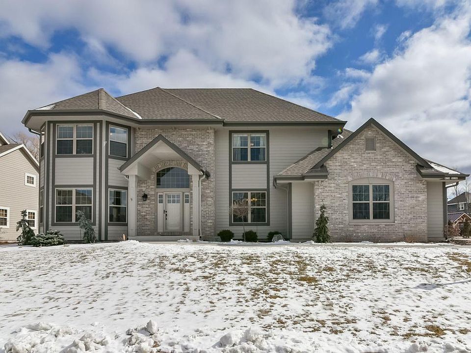 1st image of W134N6108 Tall Oak Ct