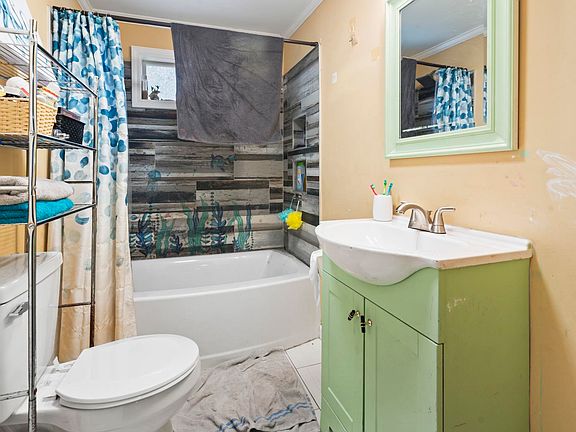 3rd image of 3055 Chestnut St. #3105 Chestnut St.