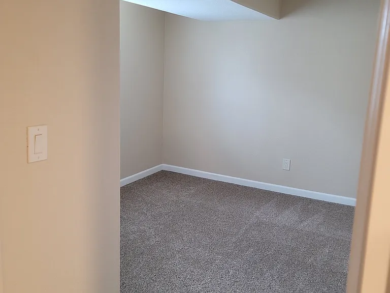 775 1/2 Kilmer St — Photo 13