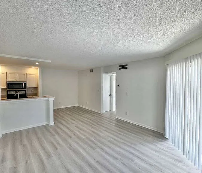 150 Santa Clara Dr #5 — Photo 7