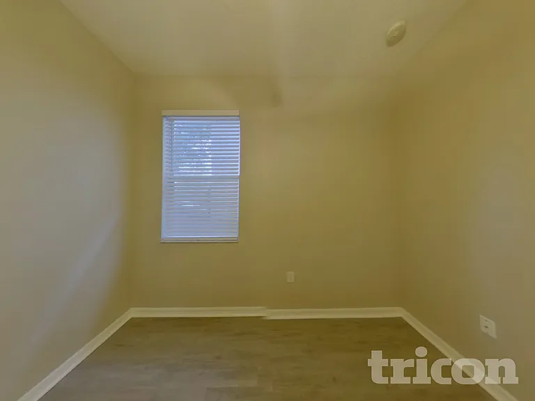 351 Fairmount Park Ct — Photo 13