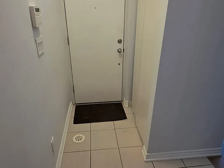 11 Applewood Ln #120 — Photo 4