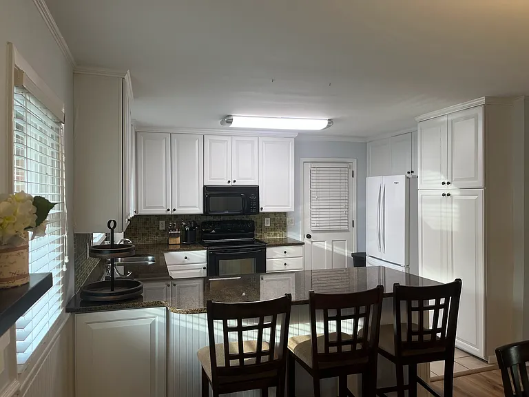 233 Jeb Stuart Dr — Photo 10